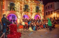 Esposende já está iluminada para o Natal
