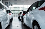 Venda de automóveis cai pela primeira vez em sete anos