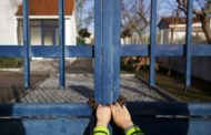 Governo decreta encerramento de todas escolas a partir de segunda-feira