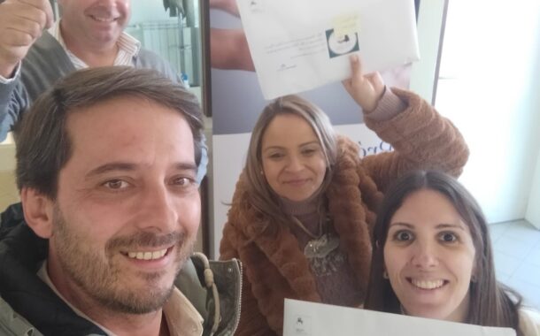 Esposende Ambiente entrega ‘Um postal, Um sorriso’ a idosos em IPSS