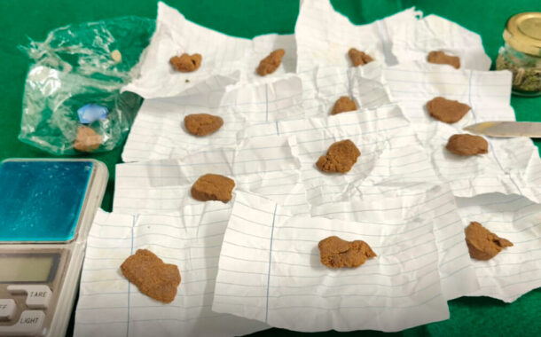 PSP apanha estudante a vender droga junto a escola de Viana