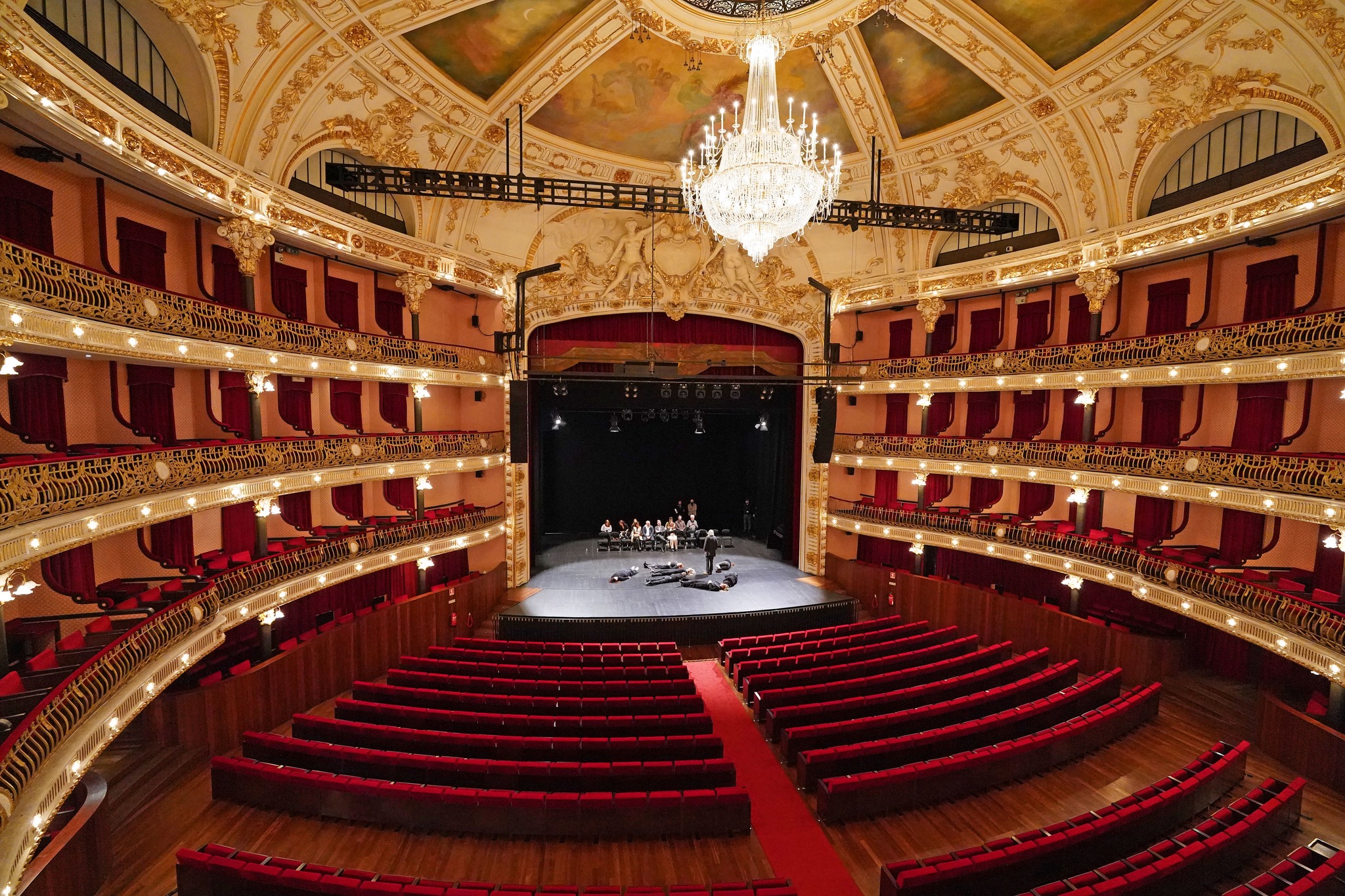 ‘Braga En’Cena’ leva ao Theatro Circo a peça ‘À Moda de Braga’ este domingo