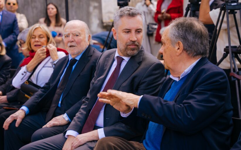 Pedro Nuno Santos desafia Ventura. “Tenha coragem de dizer que preferia os 50 anos antes” ao 25 de Abril