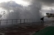 Fique longe do mar. Ondas podem chegar aos 12 metros no litoral minhoto