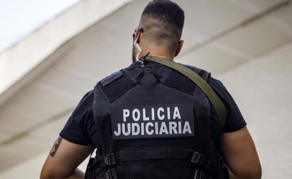 PJ detém dois jovens por roubos e sequestros agravados em Viana do Castelo